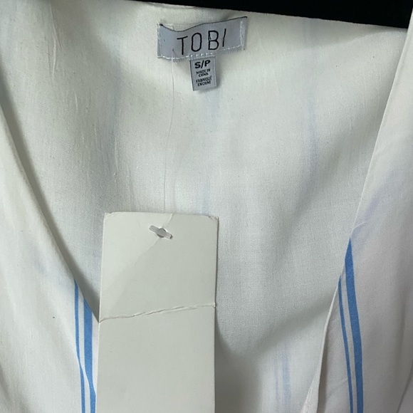 White summer romper - Picture 2 of 2